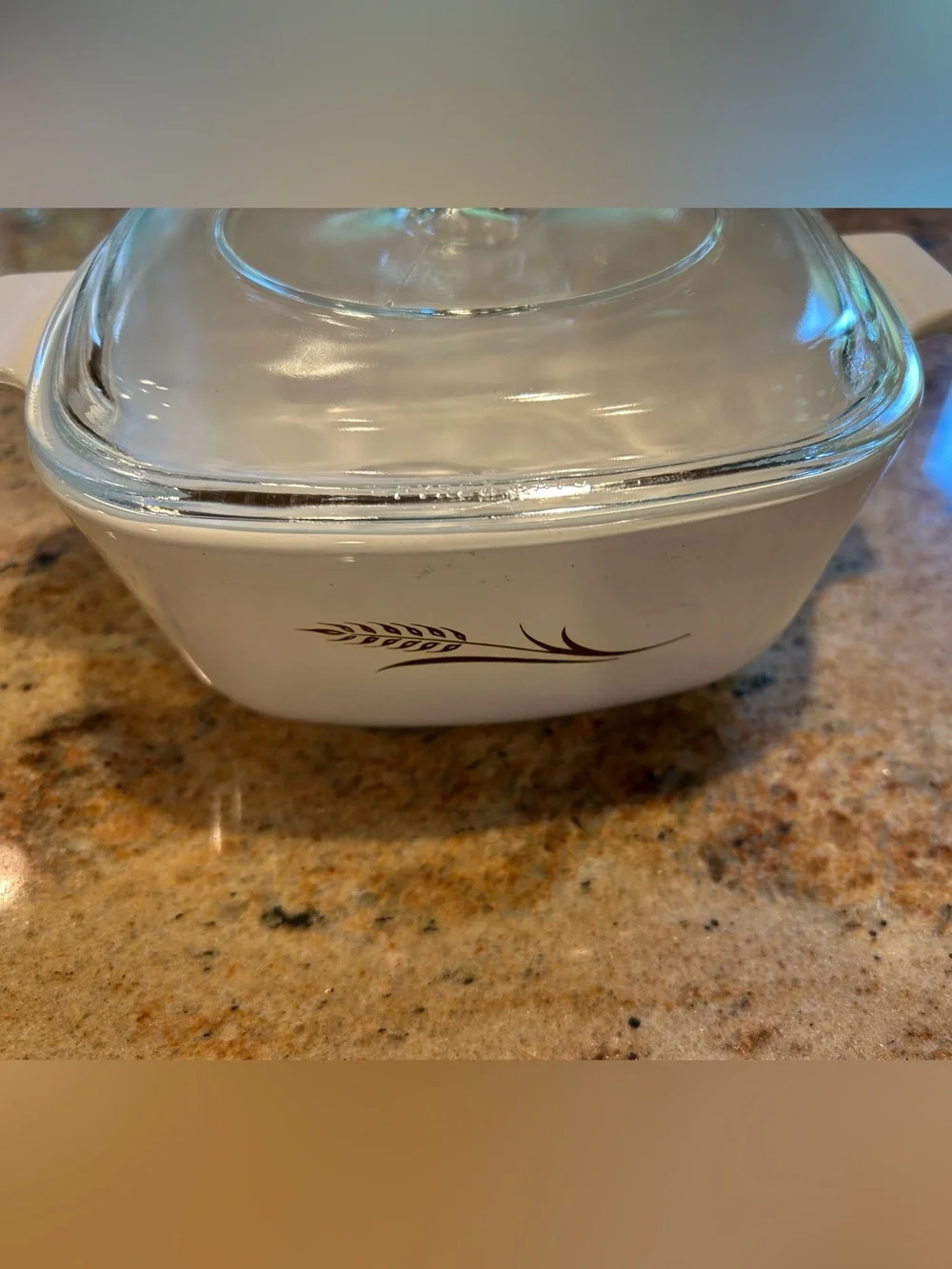 Corningware W-1 3/4-B “Wheat”Casserole Baking Dish 1 3/4 qt w/Pyrex Glass Lid